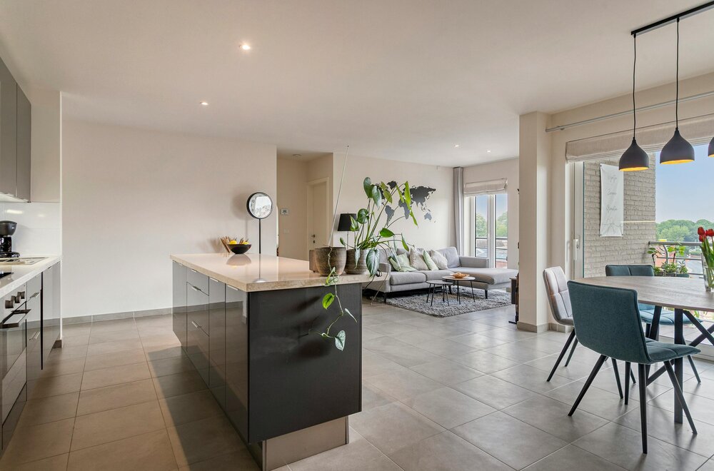 appartement-100m-te-koop-in-ieper-met-twee-kamers-005.jpg