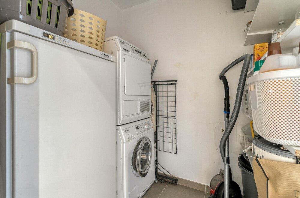 appartement-100m-te-koop-in-ieper-met-twee-kamers-021.jpg