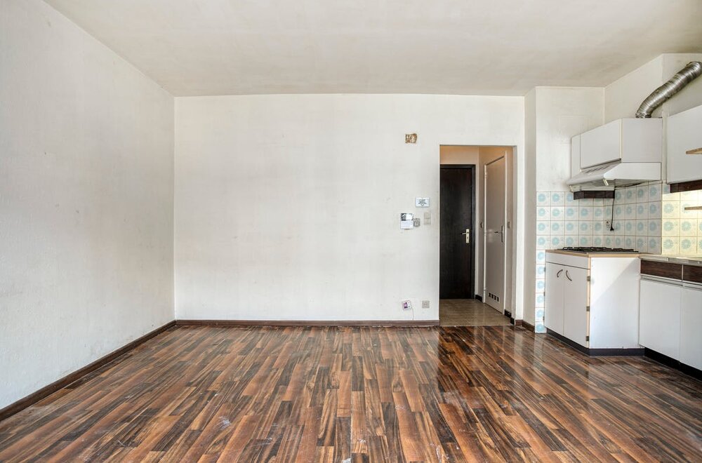 centraal-gelegen-studio-te-koop-in-kortrijk004.jpg