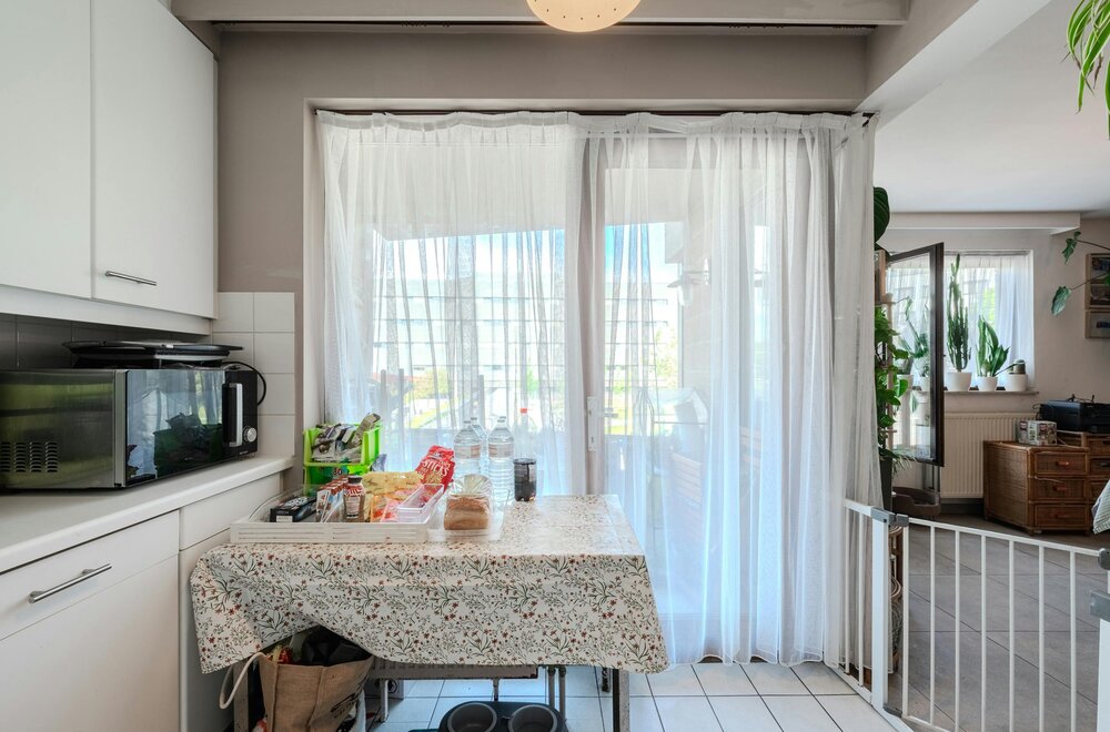 lichtrijk-twee-slaapkamerappartement-met-terras-te-oostende009.jpg