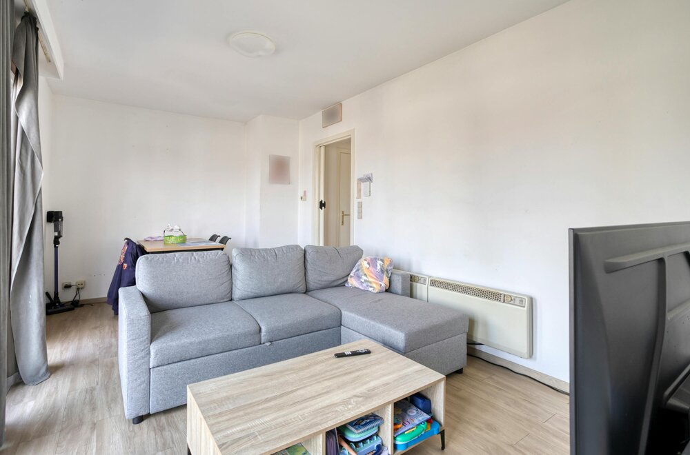 appartement-met-prachtig-terras-te-koop-in-centrum-roeselare006.jpg