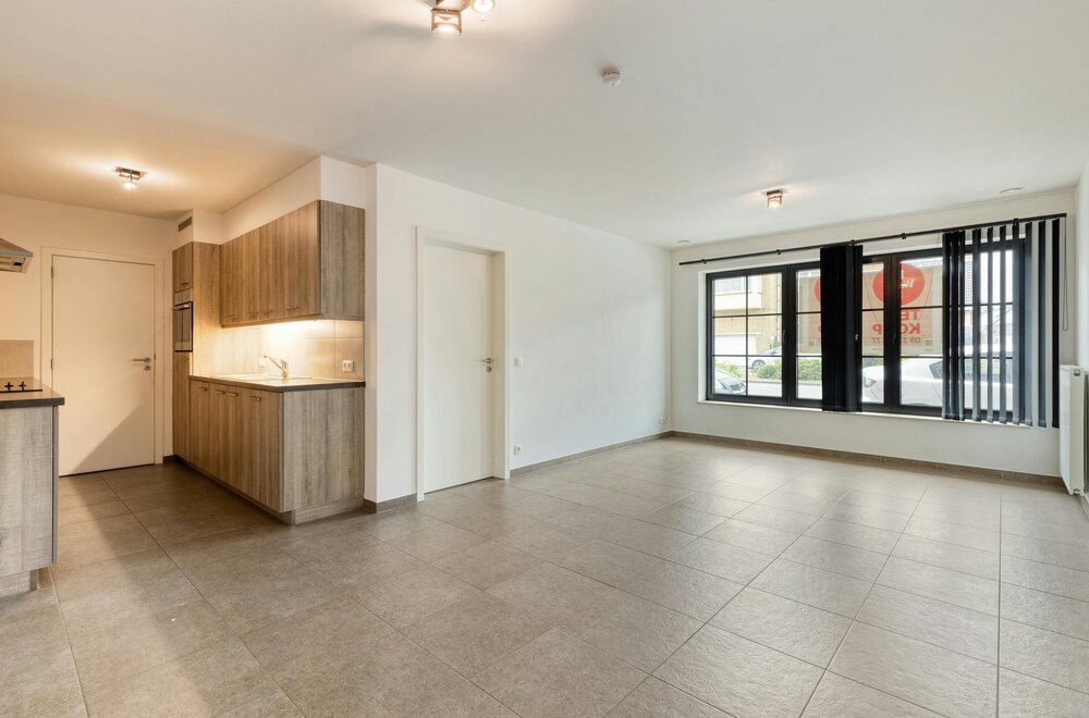 instapklaar-1-slaapkamerappartement-met-garagebox-in-centrum-eeklo003.jpg