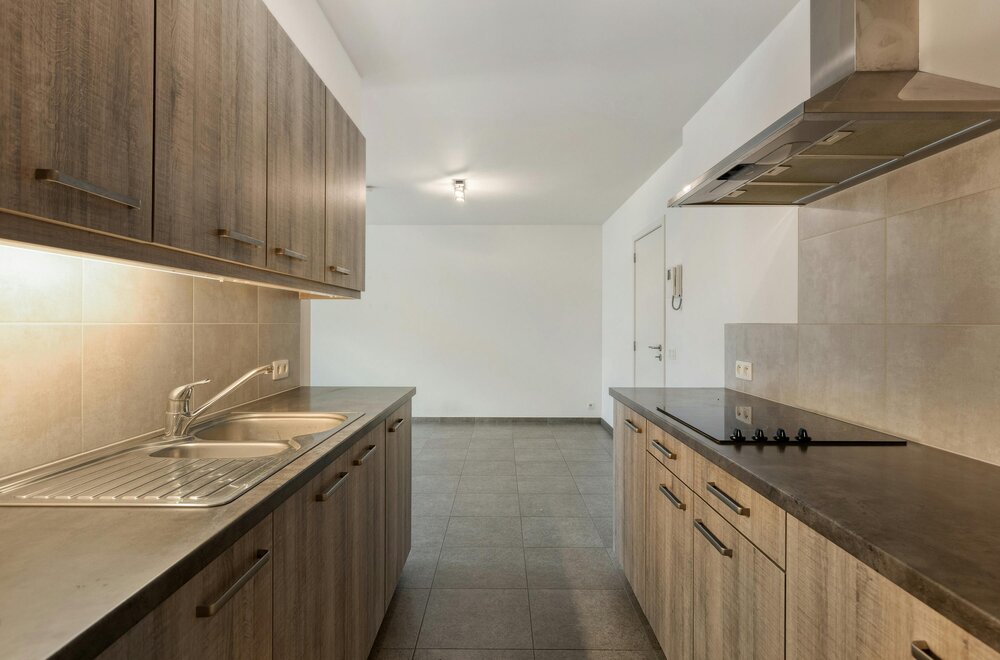 instapklaar-1-slaapkamerappartement-met-garagebox-in-centrum-eeklo007.jpg