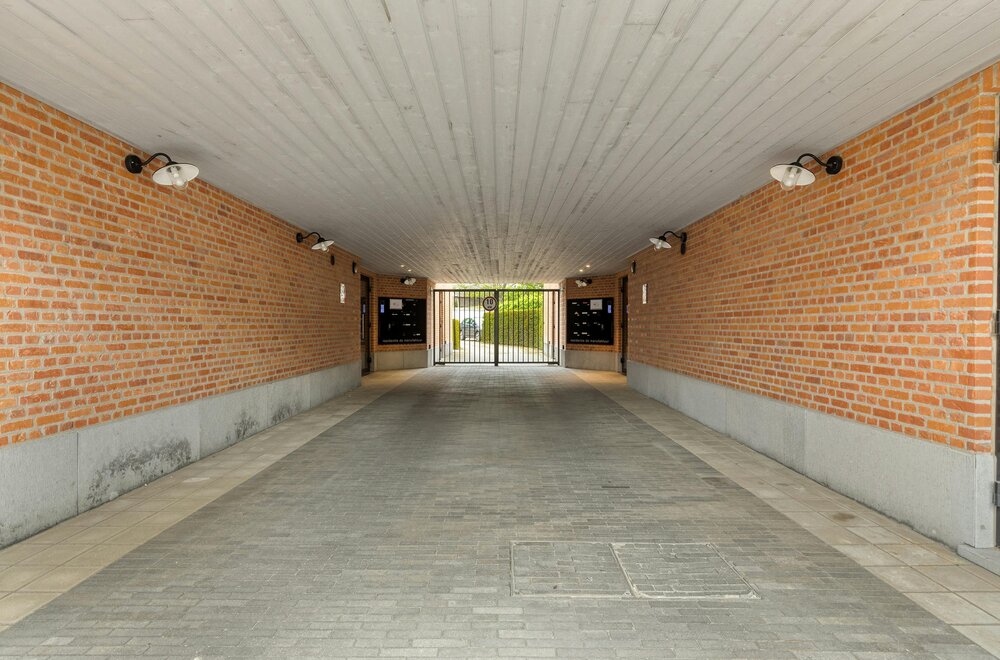 instapklaar-1-slaapkamerappartement-met-garagebox-in-centrum-eeklo013.jpg