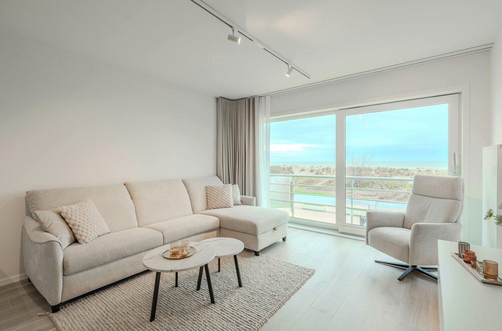 high-end-gerenoveerd-appartement-met-frontaal-zeezicht-001.jpg