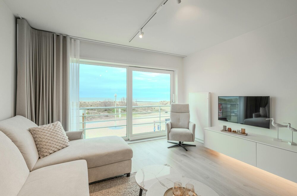 high-end-gerenoveerd-appartement-met-frontaal-zeezicht-006.jpg