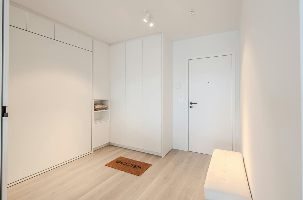 high-end-gerenoveerd-appartement-met-frontaal-zeezicht-014.jpg