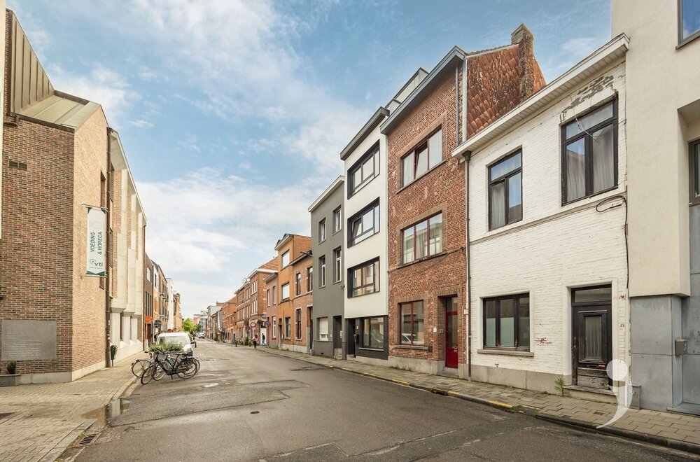 building-met-8-kamers005.jpg