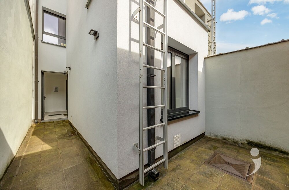 building-met-8-kamers007.jpg