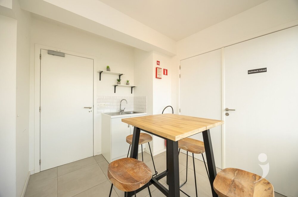 building-met-8-kamers030.jpg