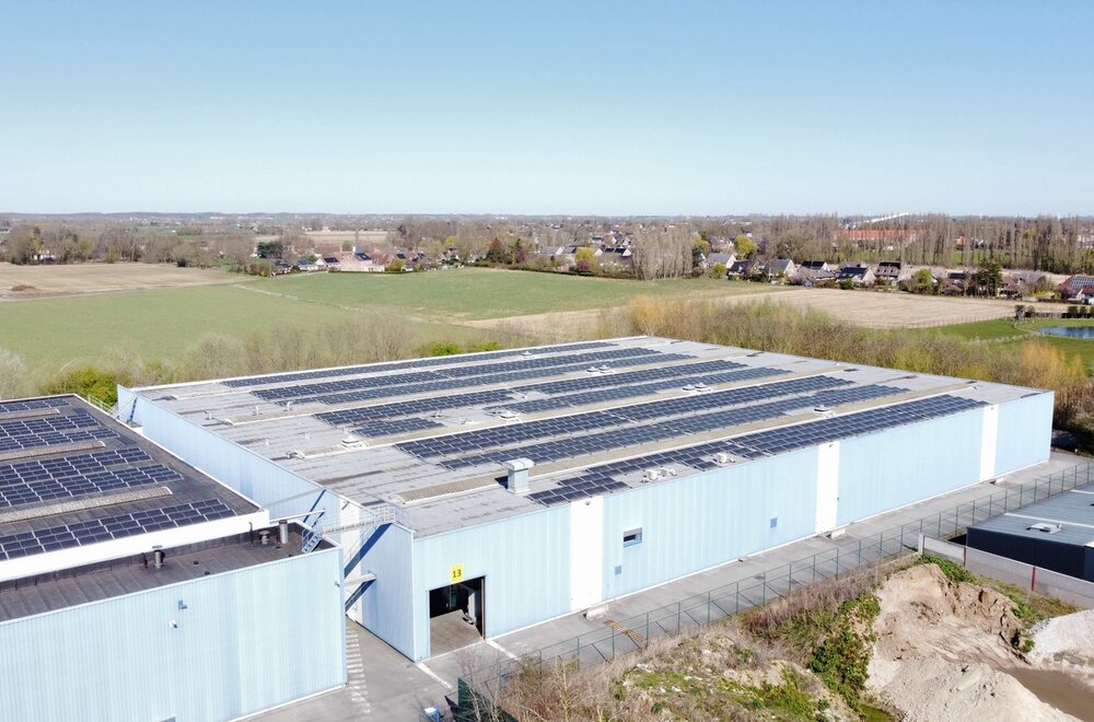 te-koop-productiemagazijnen-met-kantoren-met-mogelijkheid-tot-herontwikkeling-in-komen-vlakbij-de-franse-grens006.jpg