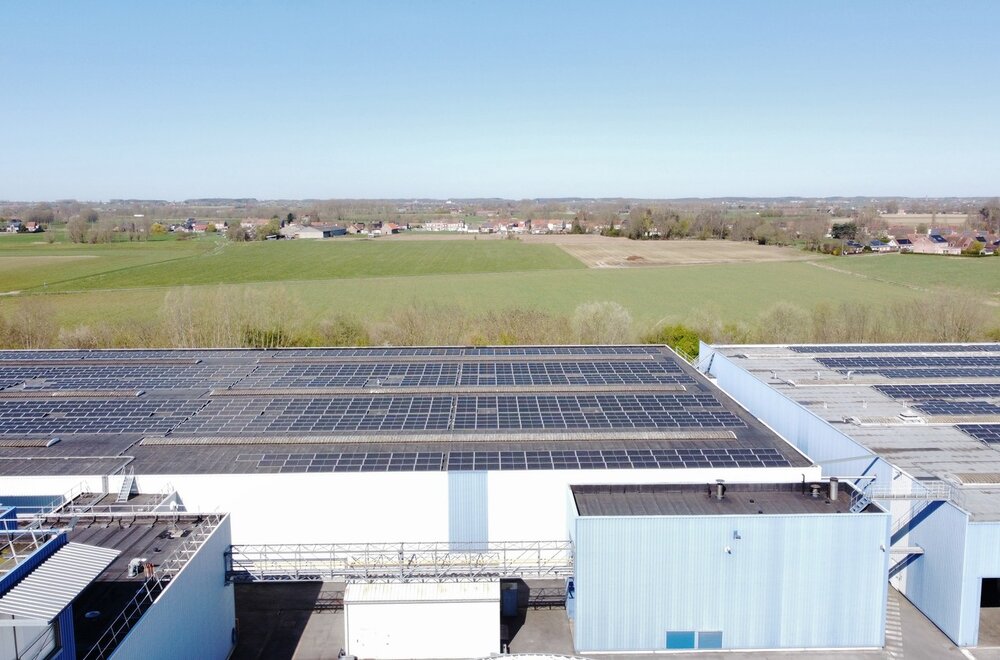 te-koop-productiemagazijnen-met-kantoren-met-mogelijkheid-tot-herontwikkeling-in-komen-vlakbij-de-franse-grens007.jpg