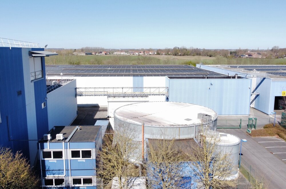 te-koop-productiemagazijnen-met-kantoren-met-mogelijkheid-tot-herontwikkeling-in-komen-vlakbij-de-franse-grens008.jpg