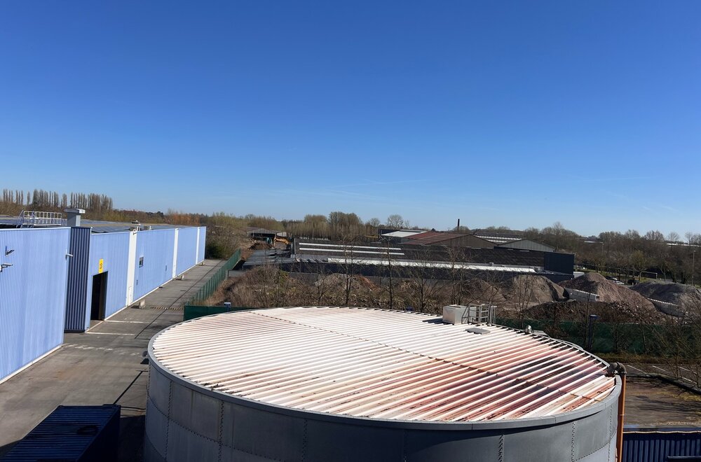 te-koop-productiemagazijnen-met-kantoren-met-mogelijkheid-tot-herontwikkeling-in-komen-vlakbij-de-franse-grens022.jpg