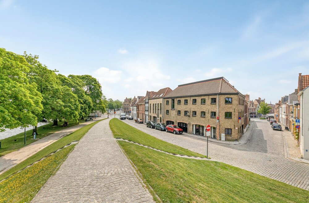 perfect-uitgeruste-herenwoning-met-3-slaapkamers-in-brugge015.jpg