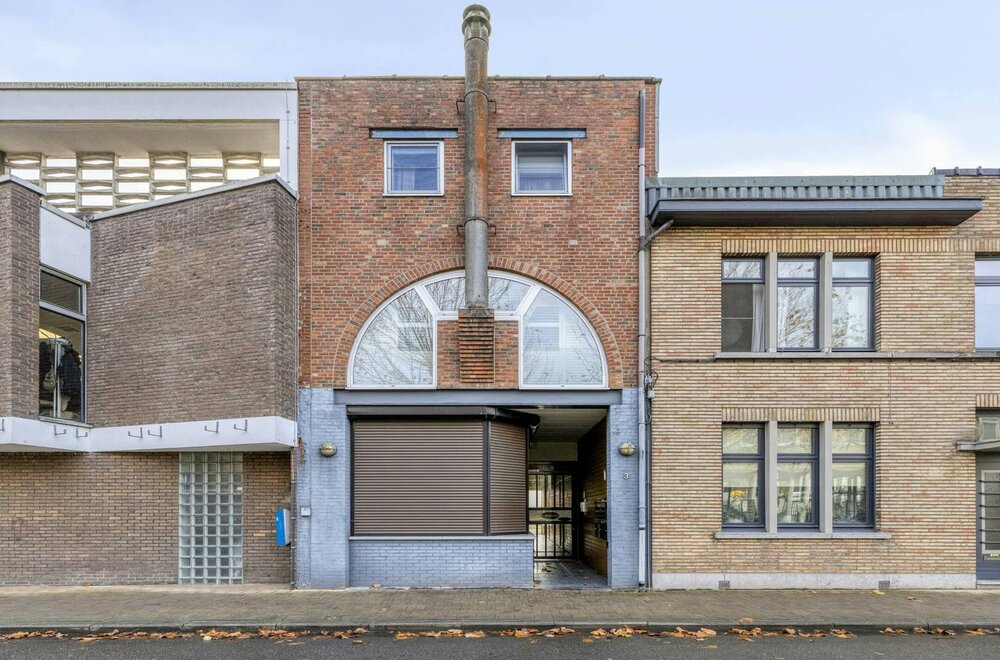 instapklaar-gelijkvloers-appartement-met-gemeenschappelijke-tuin-en-fietsenberging-in-hartje-kapellen-001.jpg