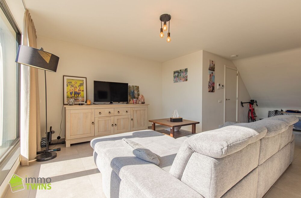 modern-appartement-met-terras-en-staanplaats-te-grembergen-bij-dendermonde-003.jpg