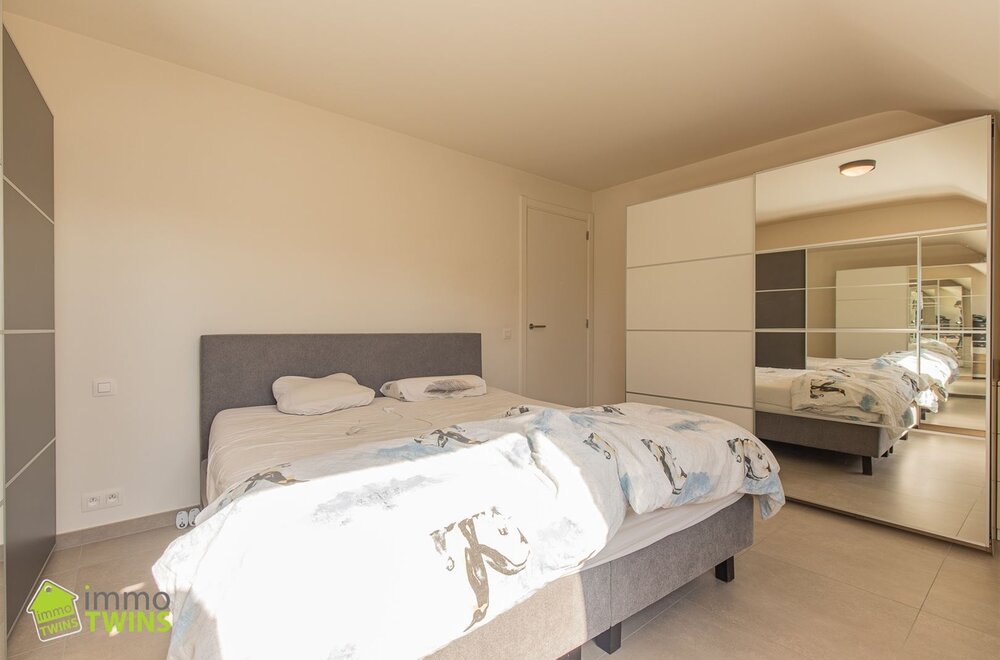 modern-appartement-met-terras-en-staanplaats-te-grembergen-bij-dendermonde-008.jpg