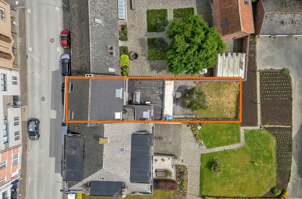 handelshuis-met-commercieel-gkvls-en-app-met-3-slpks-en-tuin024.jpg