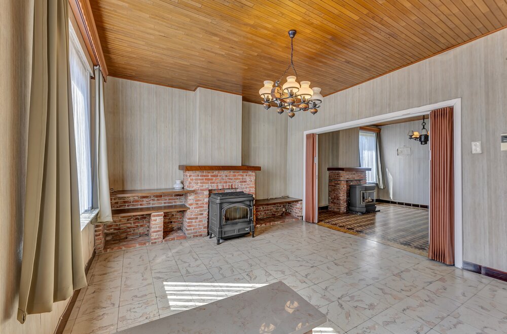 te-renoveren-woning-in-lennik006.jpg