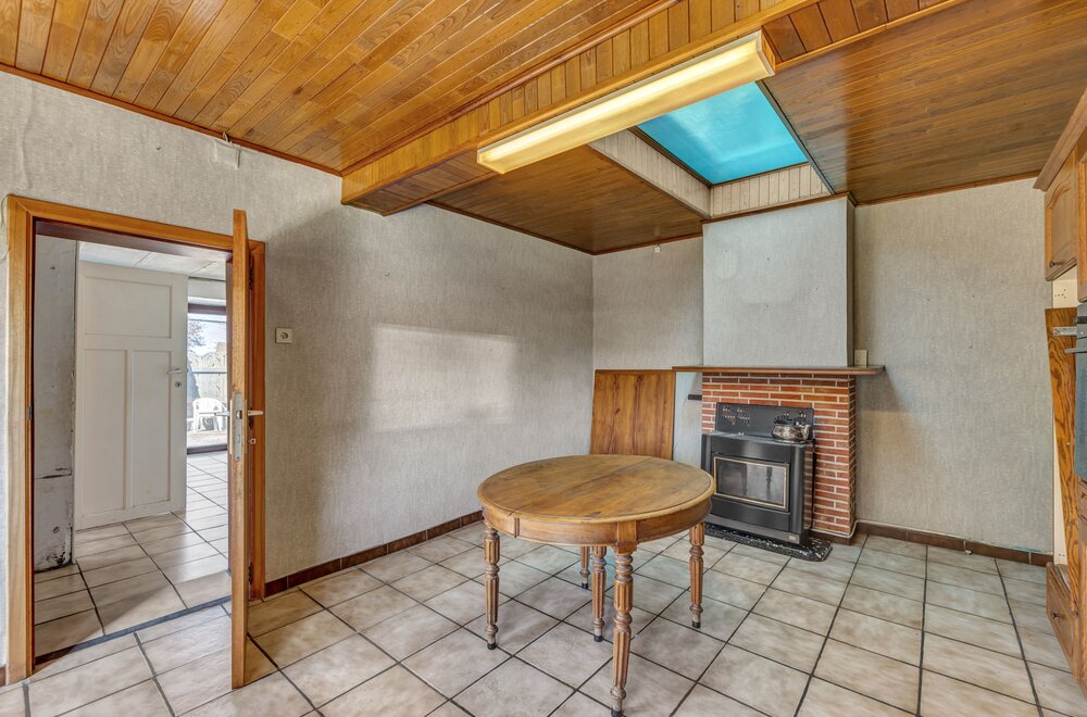 te-renoveren-woning-in-lennik011.jpg
