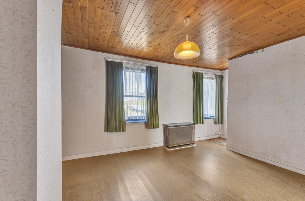 te-renoveren-woning-in-lennik015.jpg