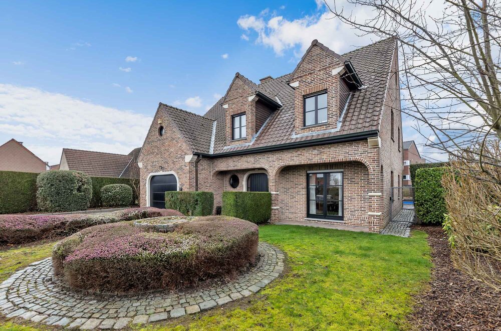 landelijk-stijlvolle-villa-die-recent-werd-gerenoveerd001.jpg