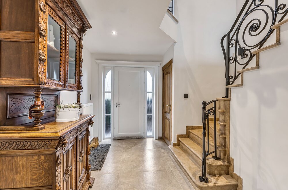 landelijk-stijlvolle-villa-die-recent-werd-gerenoveerd005.jpg