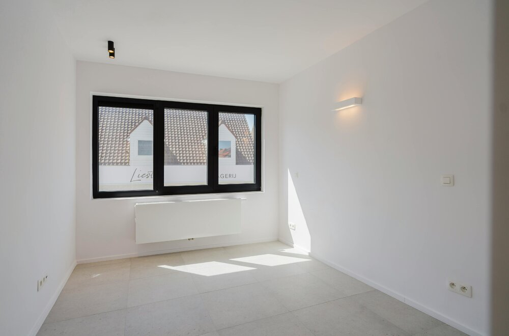 2-slaapkamerappartement-te-koop-in-wevelgem007.jpg