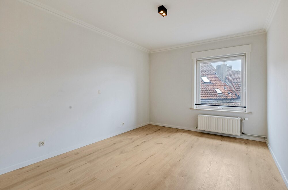 gerenoveerd-appartement-te-koop-in-brugge-met-2-slaapkamers003.jpg