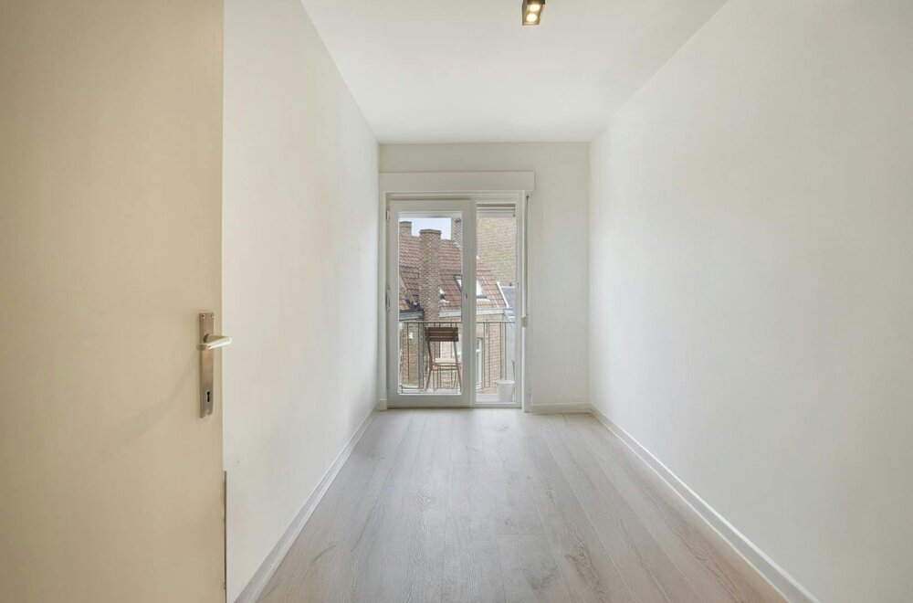 gerenoveerd-appartement-te-koop-in-brugge-met-2-slaapkamers008.jpg