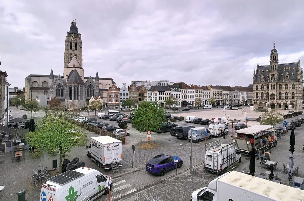opbrengsteigendom-op-de-markt-te-koop010.jpg