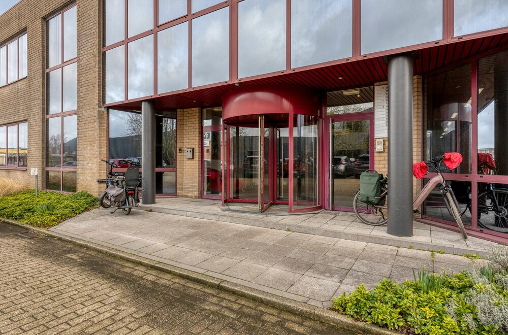 patrimoniumvennootschap-met-kantoorgebouw-in-aartselaar003.jpg