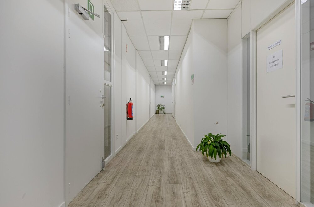 patrimoniumvennootschap-met-kantoorgebouw-in-aartselaar010.jpg