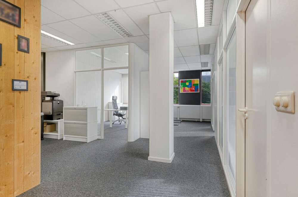 patrimoniumvennootschap-met-kantoorgebouw-in-aartselaar017.jpg