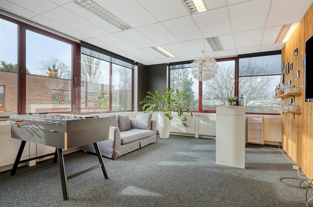 patrimoniumvennootschap-met-kantoorgebouw-in-aartselaar018.jpg
