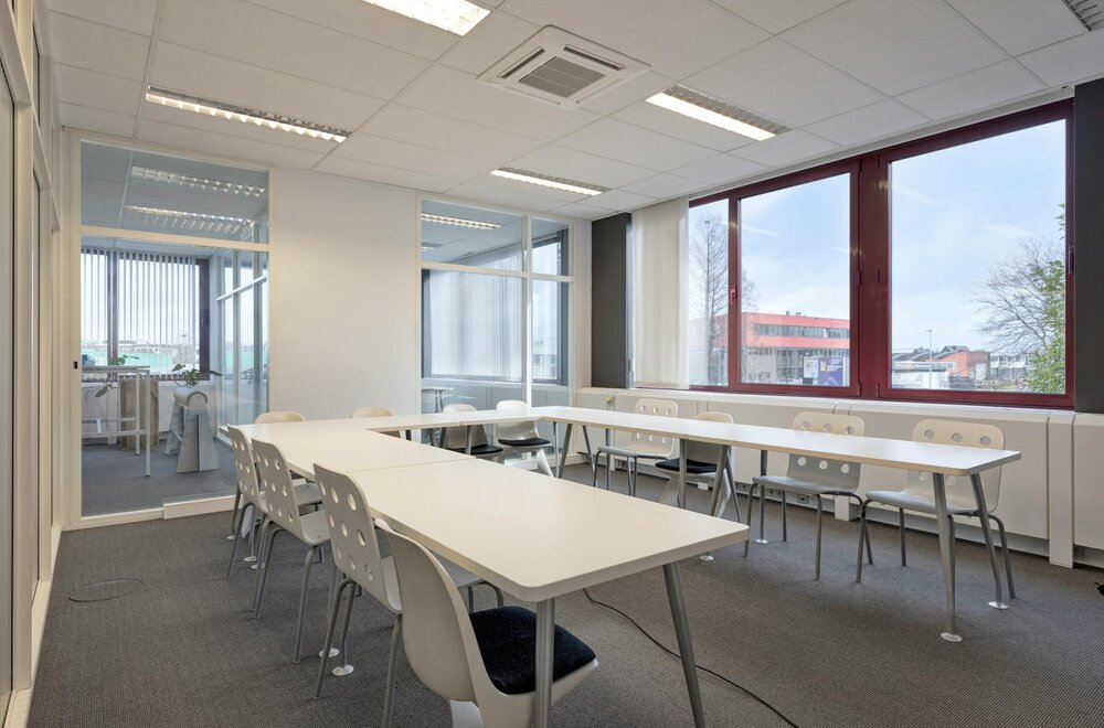 patrimoniumvennootschap-met-kantoorgebouw-in-aartselaar021.jpg