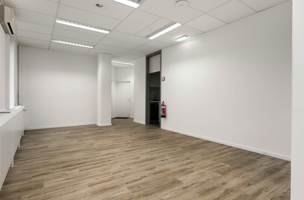 patrimoniumvennootschap-met-kantoorgebouw-in-aartselaar025.jpg