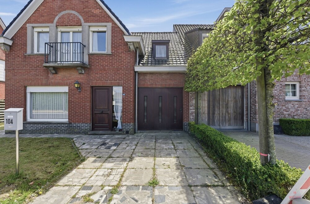 woning-met-potentieel-n-prachtig-uitzicht-in-aarsele002.jpg