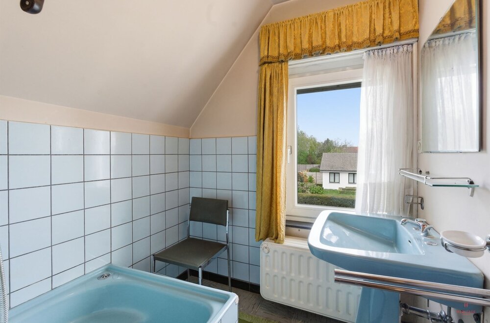 woning-met-potentieel-n-prachtig-uitzicht-in-aarsele017.jpg