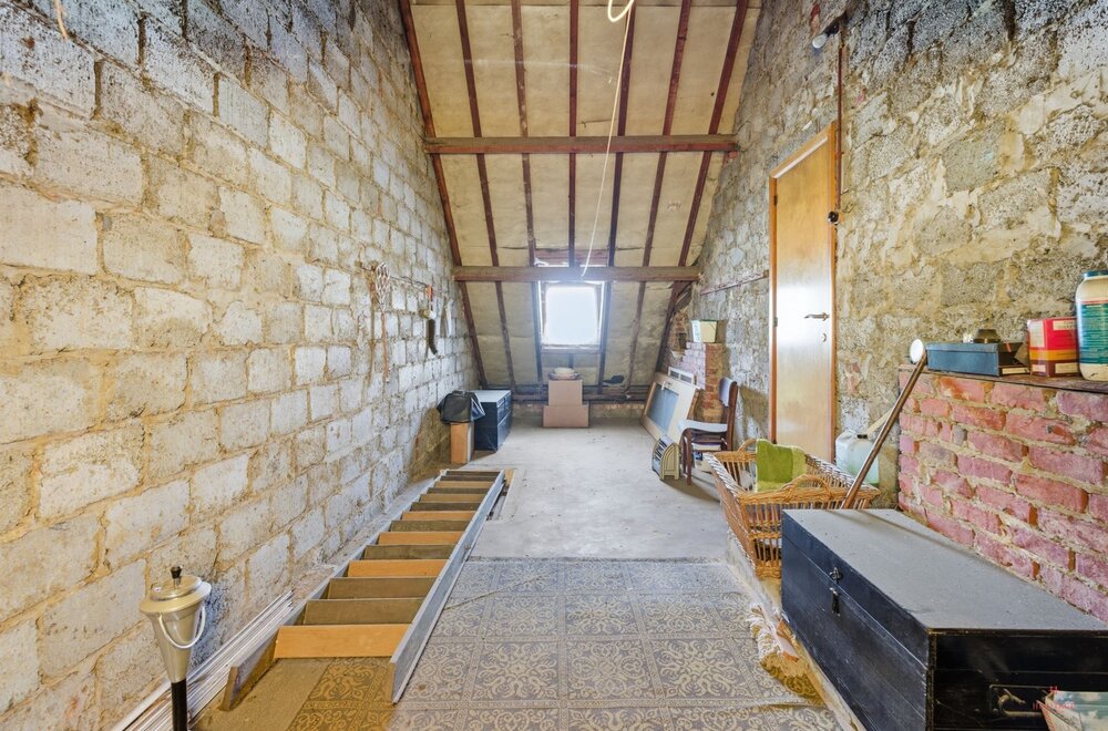 woning-met-potentieel-n-prachtig-uitzicht-in-aarsele022.jpg
