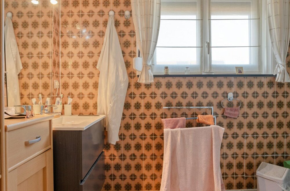 gezinswoning-met-3-slaapkamers-en-tuin-te-koop-in-roeselare010.jpg