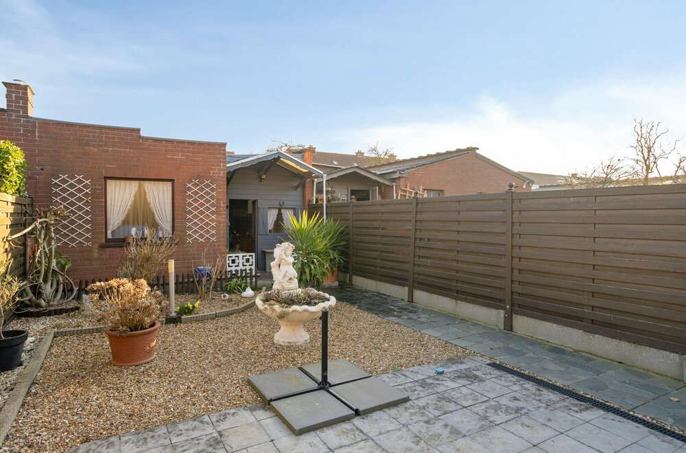 gezinswoning-met-3-slaapkamers-en-tuin-te-koop-in-roeselare014.jpg