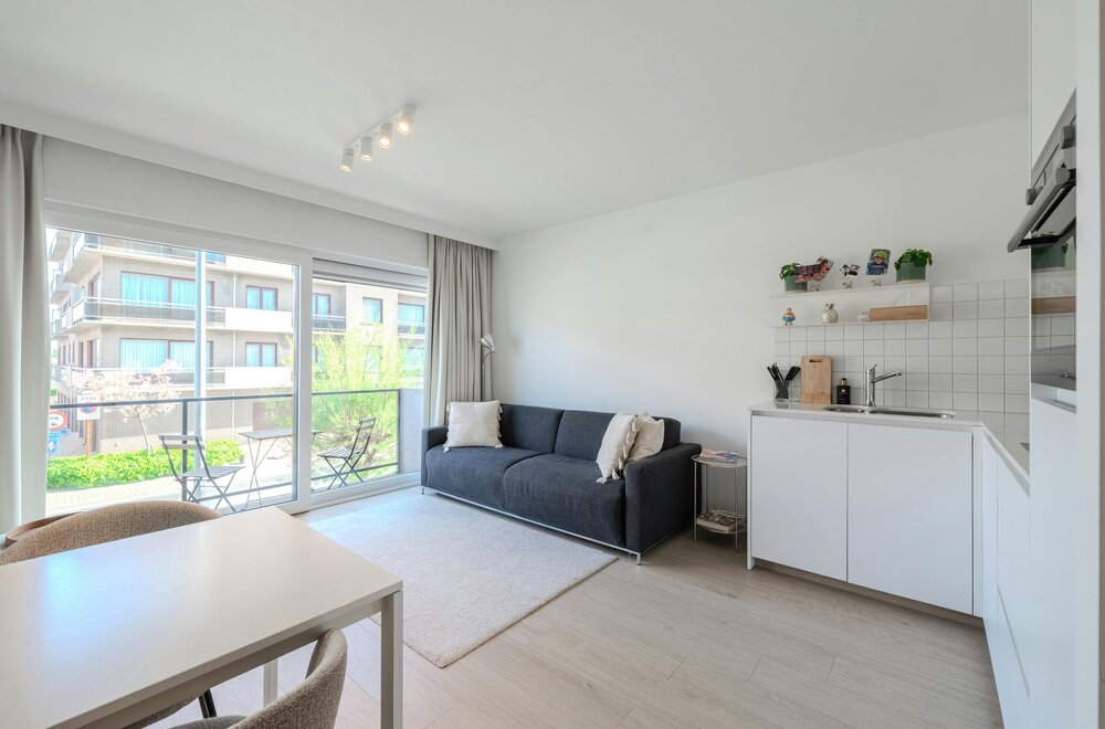 zonnige-studio-met-slaaphoek-te-koop-te-centrum-middelkerke-001.jpg