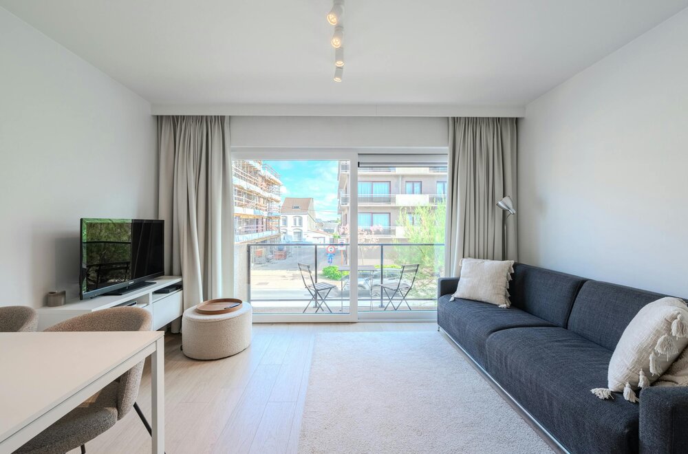 zonnige-studio-met-slaaphoek-te-koop-te-centrum-middelkerke-005.jpg