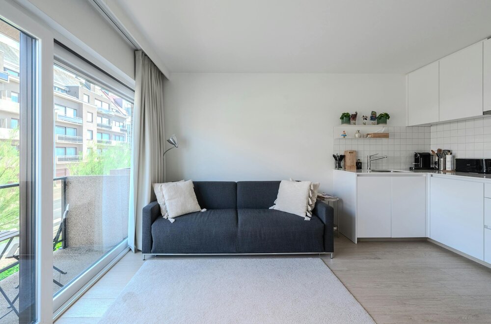 zonnige-studio-met-slaaphoek-te-koop-te-centrum-middelkerke-006.jpg