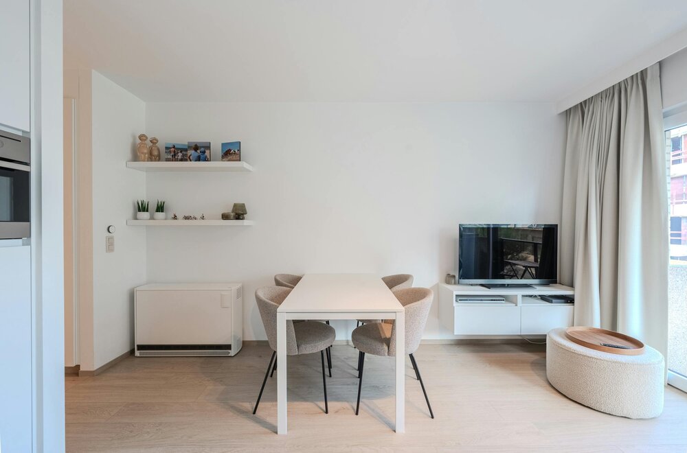 zonnige-studio-met-slaaphoek-te-koop-te-centrum-middelkerke-007.jpg