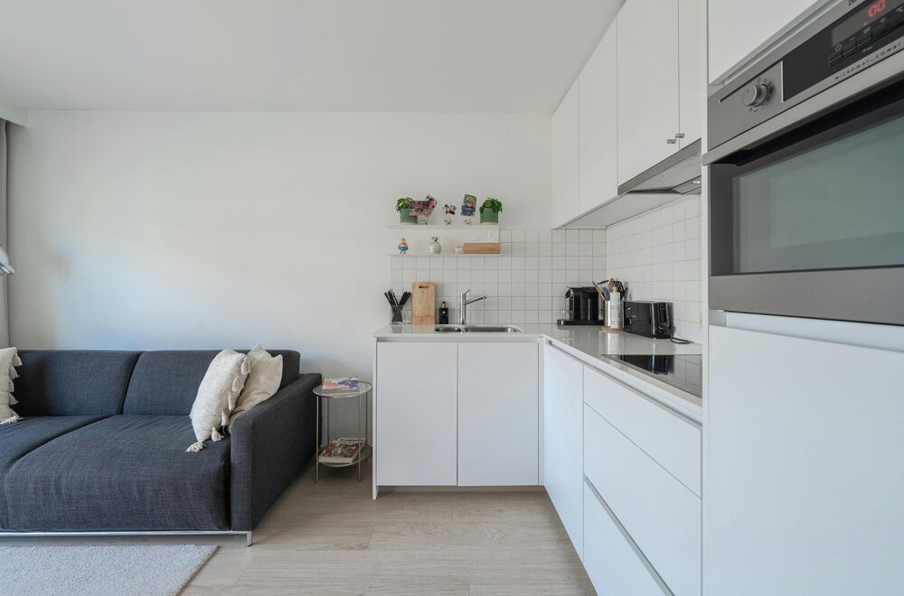 zonnige-studio-met-slaaphoek-te-koop-te-centrum-middelkerke-010.jpg