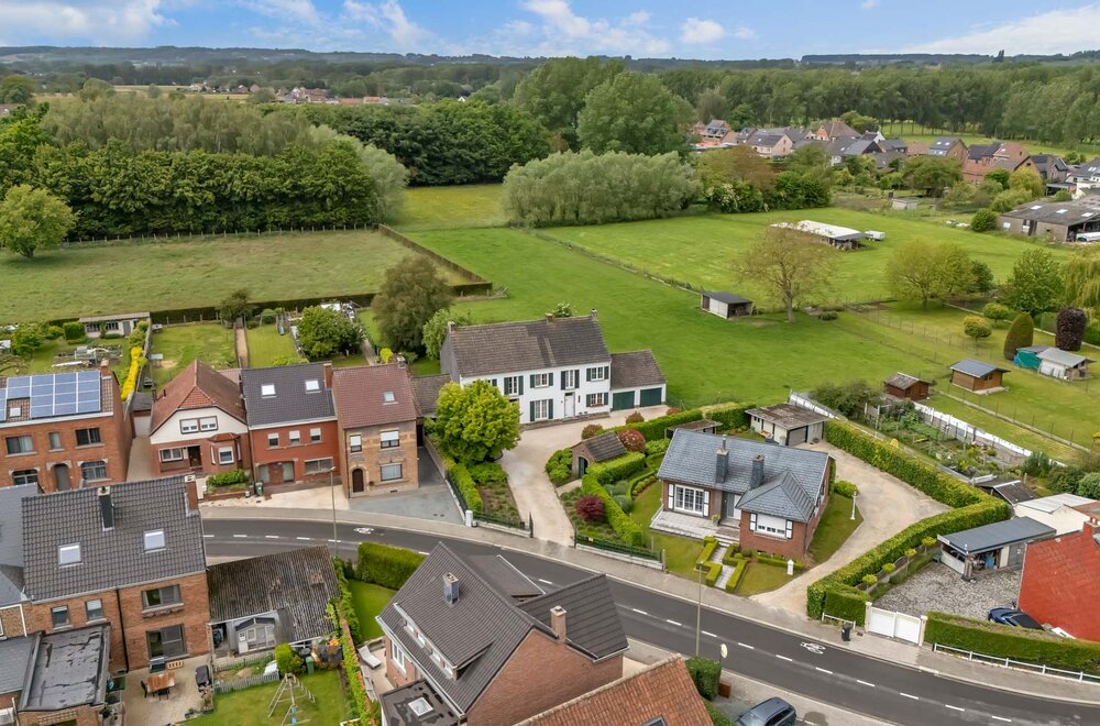 charmewoningen-met-aanpalende-weide-te-koop-te-pajottegem-003.jpg