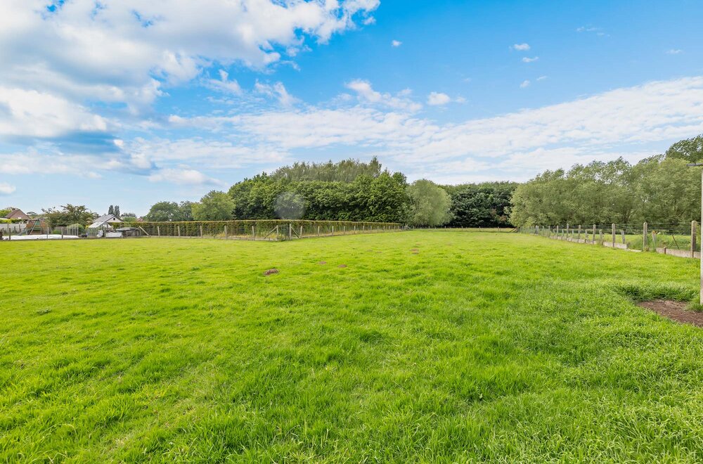 charmewoningen-met-aanpalende-weide-te-koop-te-pajottegem-048.jpg
